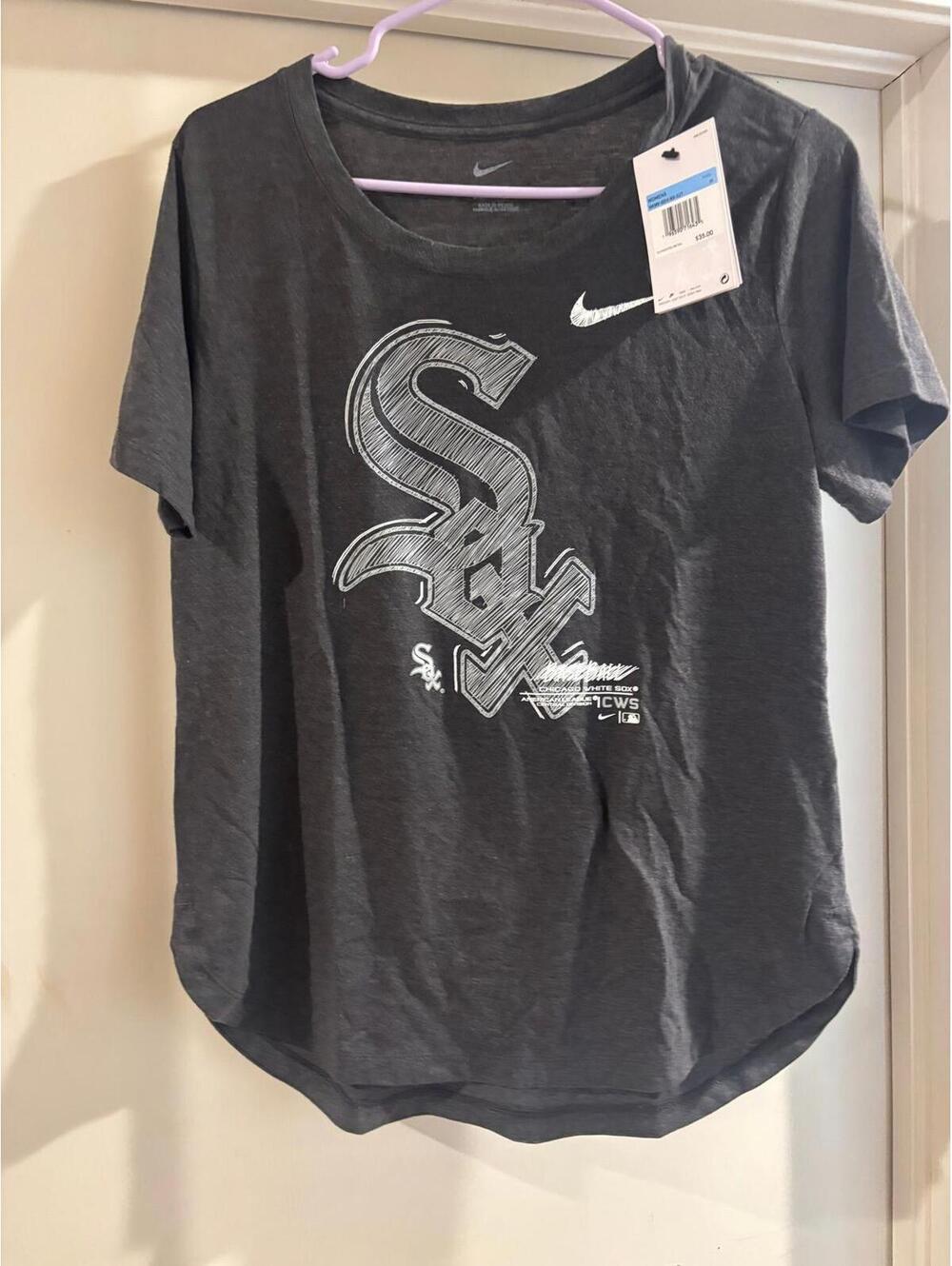 Nike Chicago White Sox Shirt Womens Medium Black MLB Tee NWT